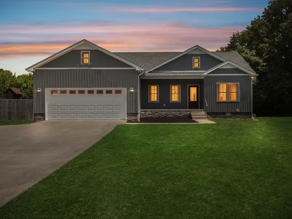 136 Blue Moon Rd, Dickson, TN 37055