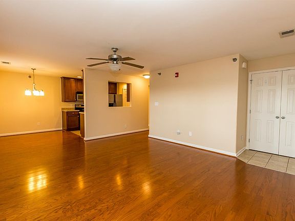 4th image of 857 Malabu Dr APT 1102