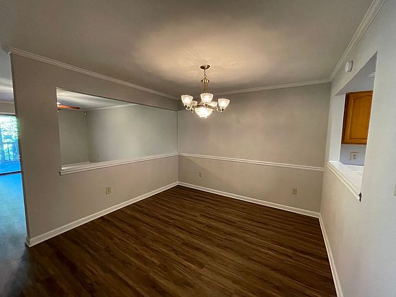 4th image of 2505 W Broad St APT 211