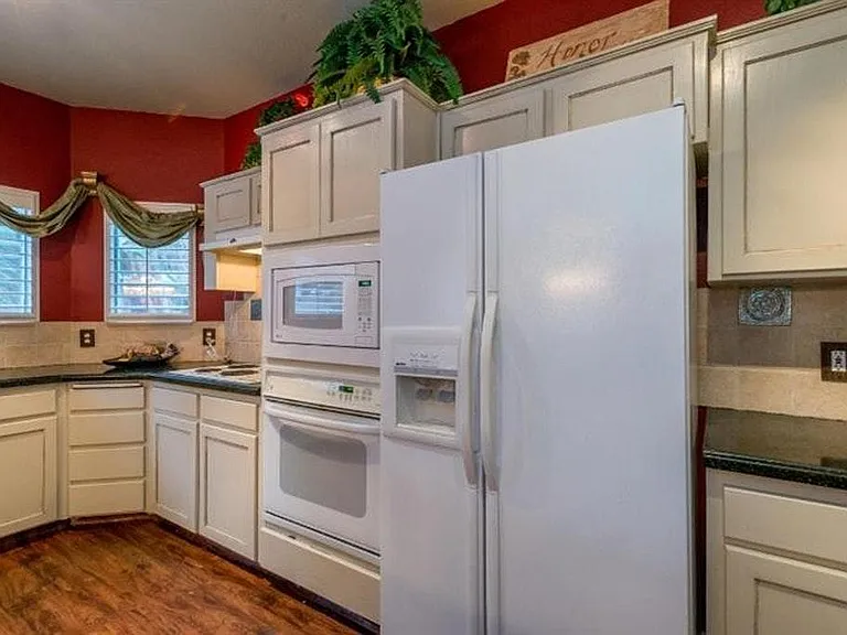 9243 N Price Ave — Photo 17