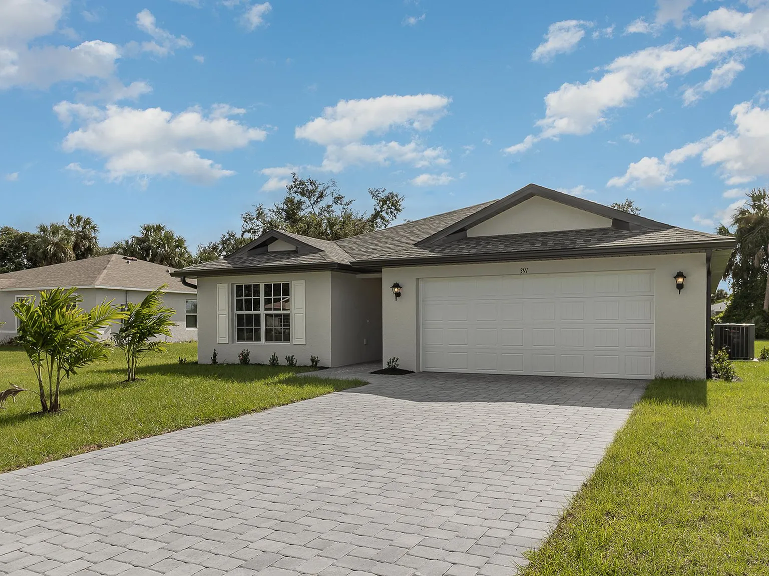 4 bed, 1810 sqft, $2,399 — Photo 2