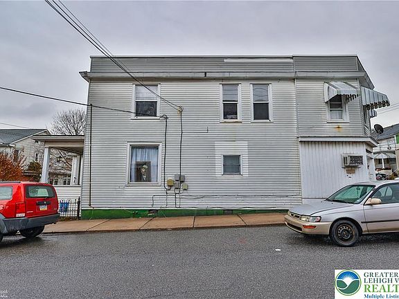 5th image of 301 E Bertsch St
