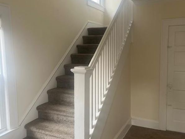 46 Greenbrook Rd