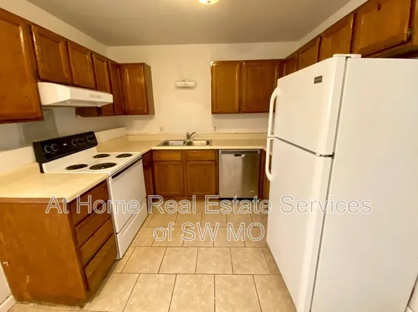773 South Ave APT A, Springfield, MO 65806