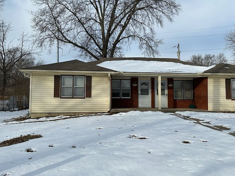 1st image of 2224 Girard Ave