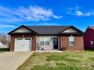 1499 Coronado Dr, Clarksville, TN 37042