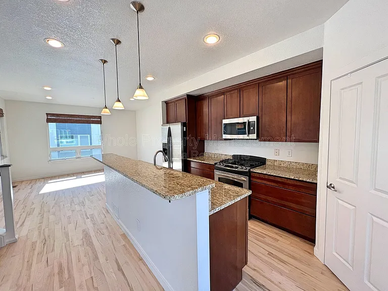 2488 Decatur St — Photo 6