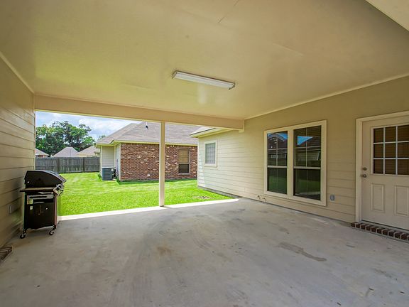 4th image of 40333 Crestridge Dr