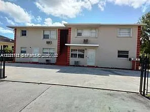 Photo 2 of 2 - 2040 Grant Ave #3 - Opa Locka, FL Building Photo - 2040 Grant Ave #3