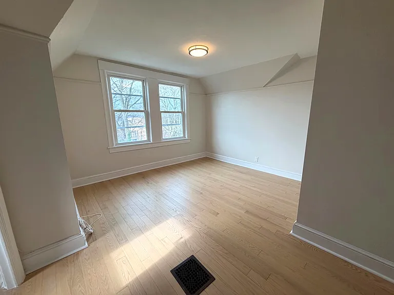 102 Broadway #3A — Photo 7