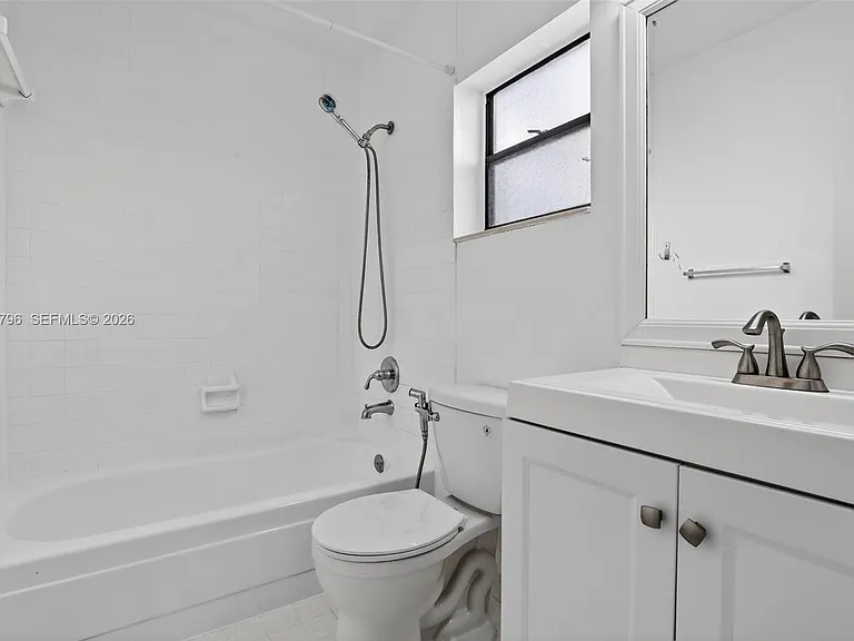9703 N New River Canal Rd #103 — Photo 27