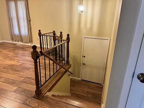 3rd image of 4420 Firelight Dr