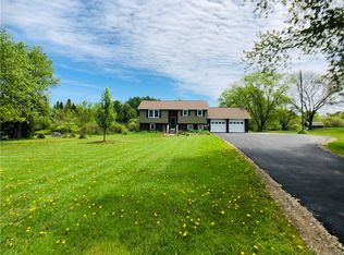 11877 Sharp Rd, Waterford, PA 16441