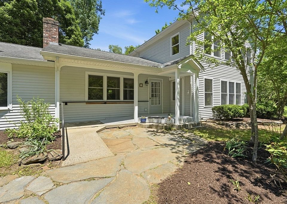 1st image of 28 Hulst Rd