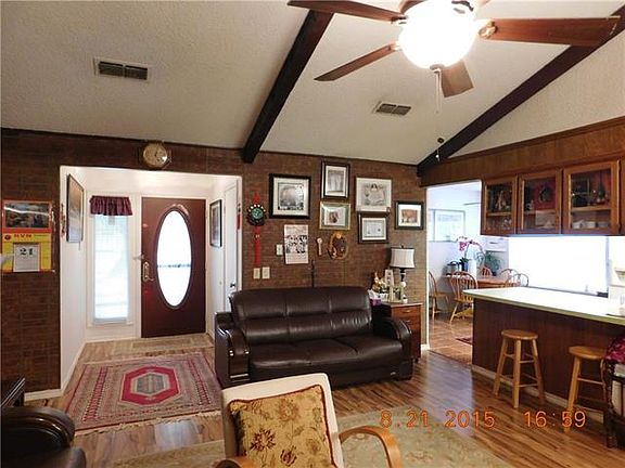 4th image of 1815 Briar Meadow Dr