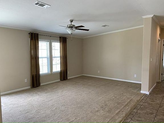 2nd image of 13318 Sea Breeze Ln #C0f99y