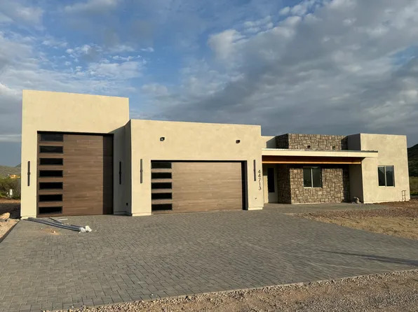 44713 N 3rd St #B, New River, AZ 85087