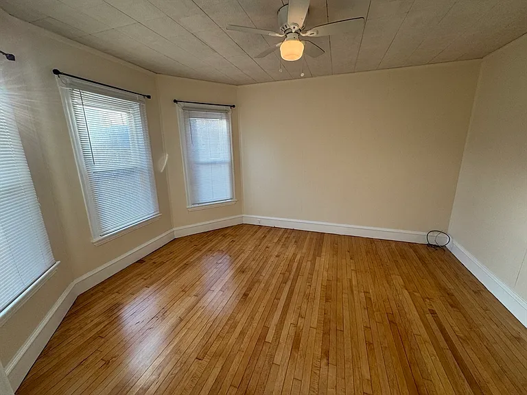 305 Highland Ave #2 — Photo 14
