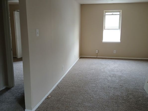 302 Walnut Way