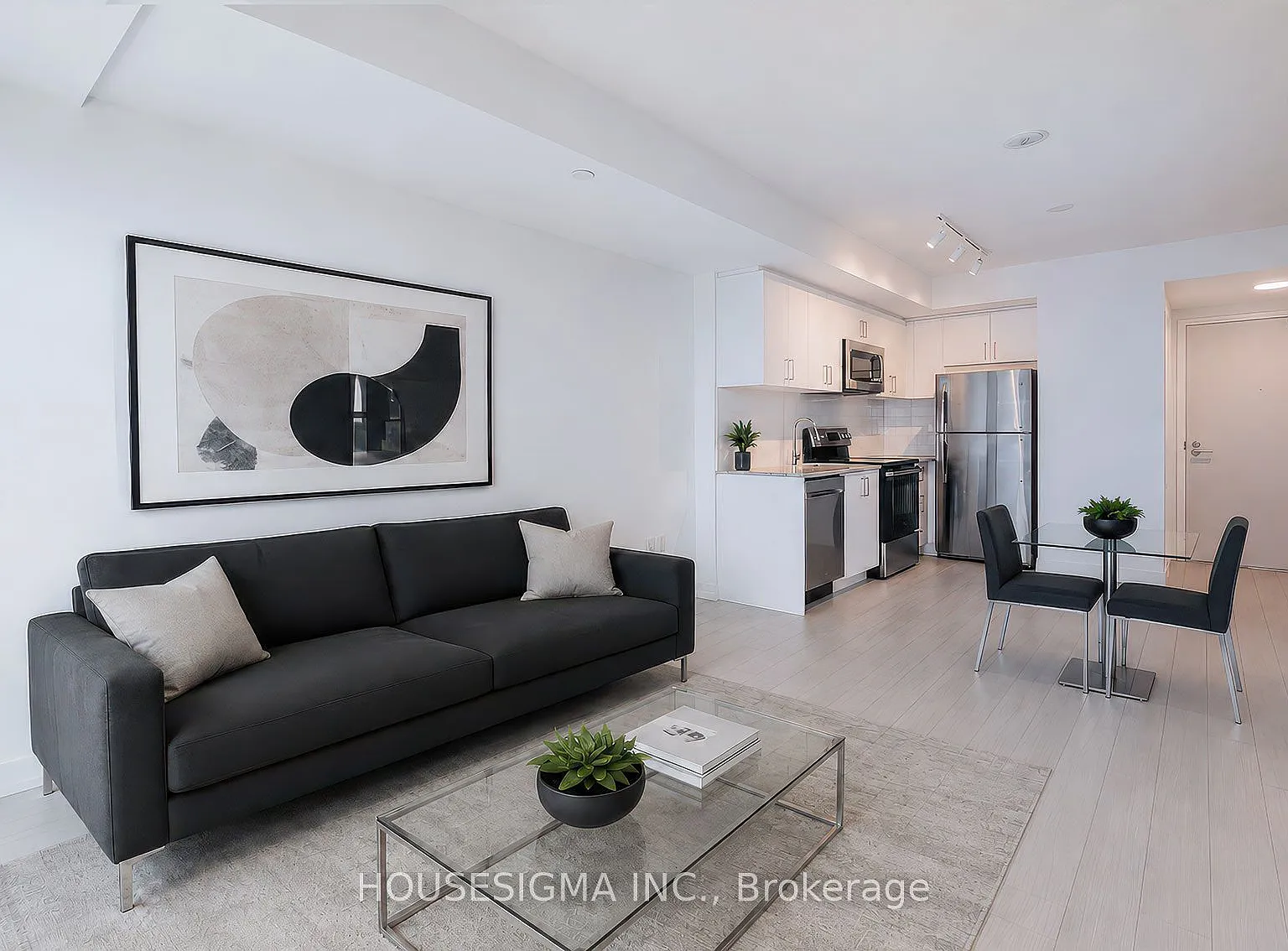 1 bed, $1,999 — Photo 1