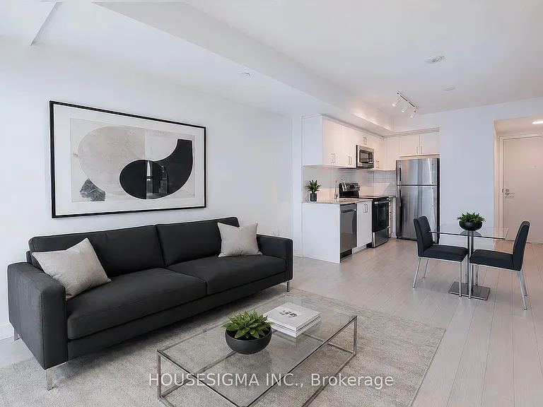 4010 Eglinton Ave W #1105 — Photo 1