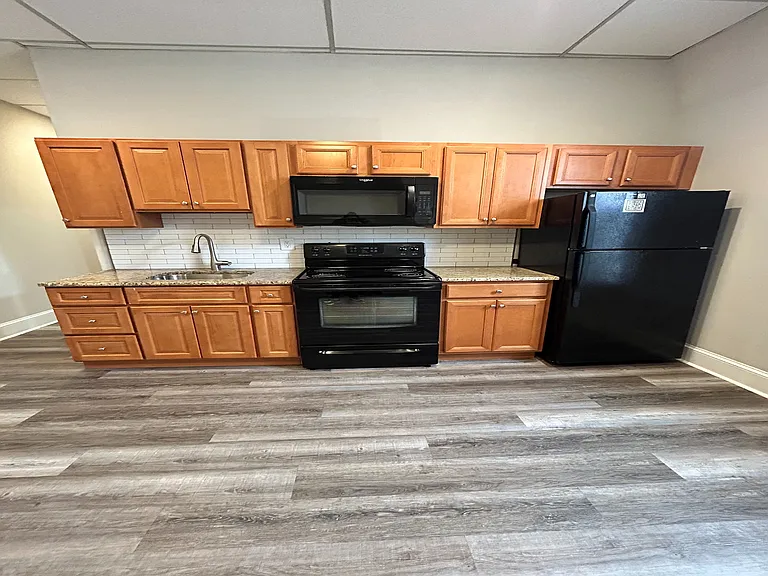 Campus Apartments — Photo 26