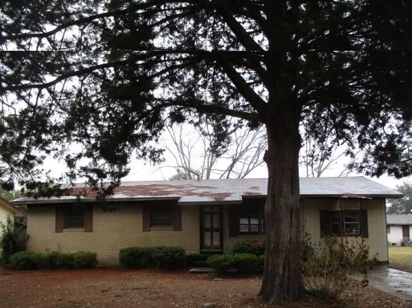 414 Birch St, Adel, GA 31620