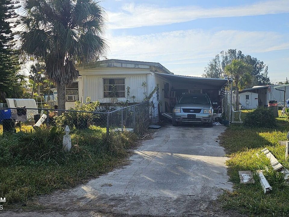 2nd image of 6526 Eleanor Dr