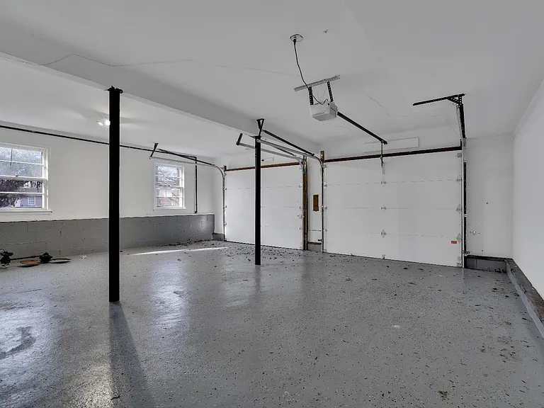 2111 Dover Pines Ave — Photo 30