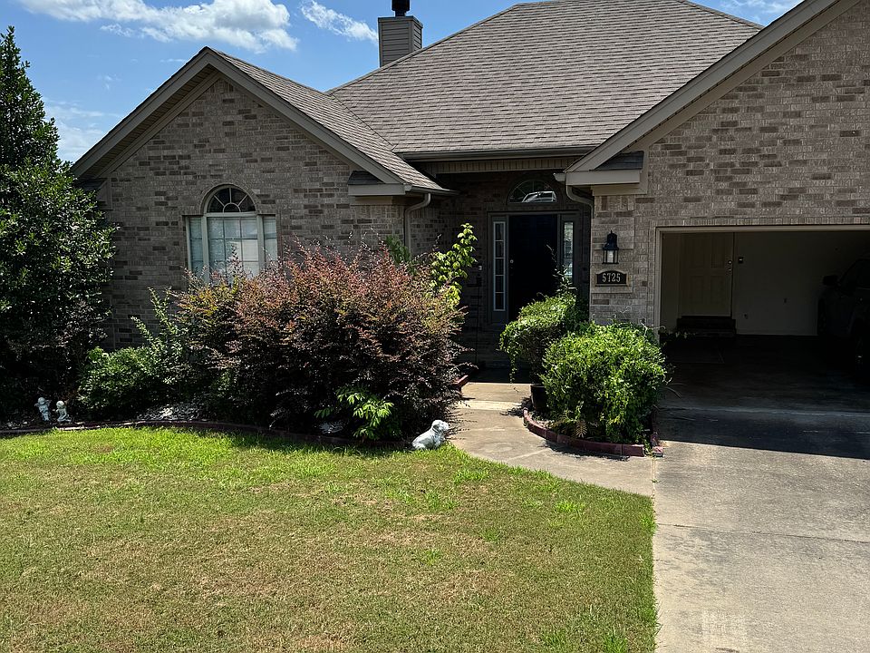 1st image of 5725 Heritage Heights Dr