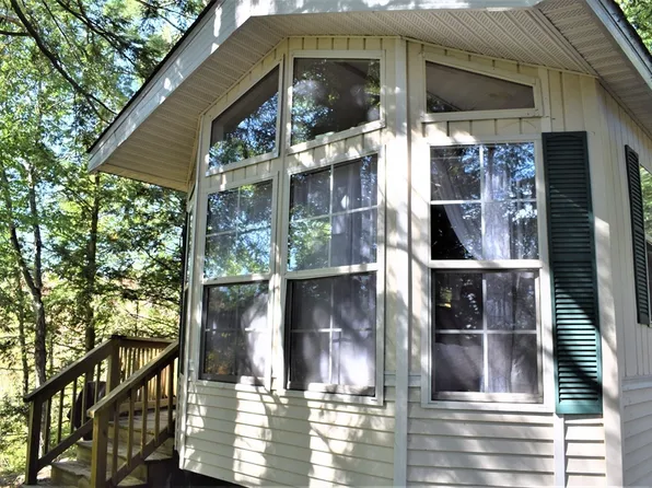 37 Annaloro Blvd, Danville, NH 03819
