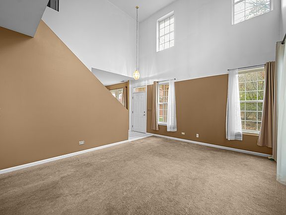 4th image of 1011 Kensington Dr