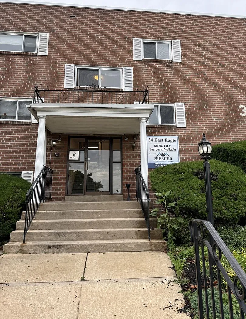 34 East Eagle Road — Photo 1