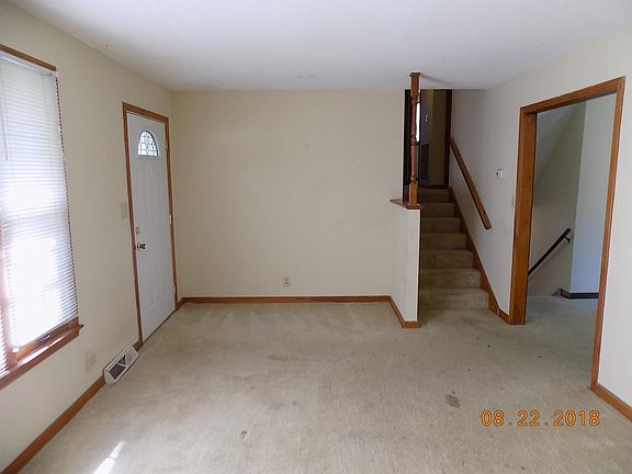 2nd image of 512 Paula Dr
