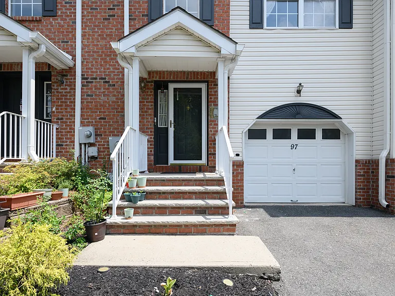 97 Heron Ct — Photo 30