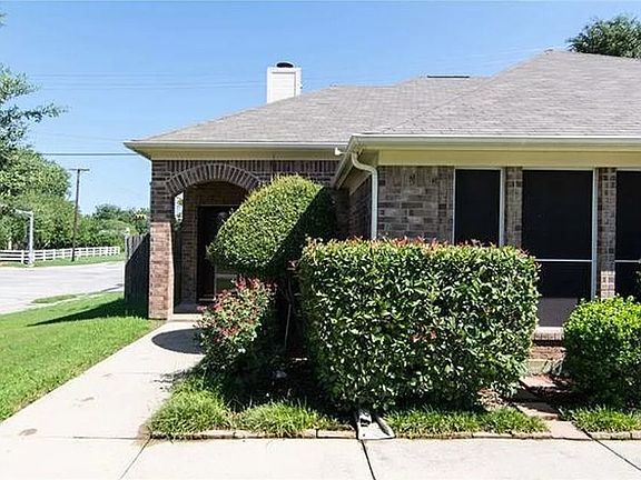 2nd image of 2502 Chesapeake Ct