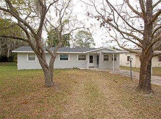 1014 N New Hampshire Ave, Tavares, FL 32778