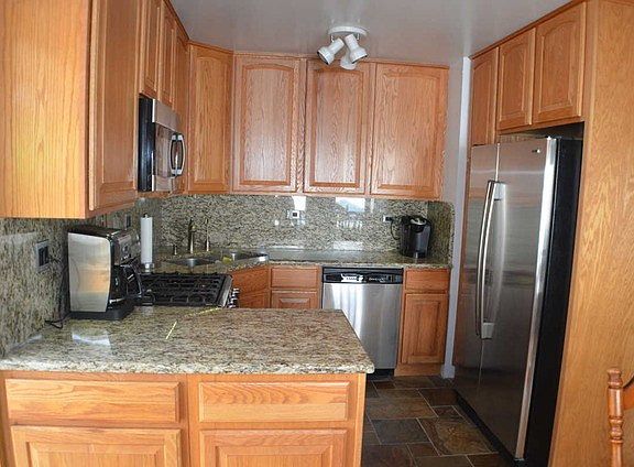 4th image of 34W854 N James Dr