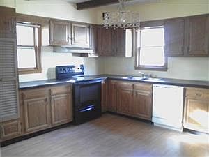 2nd image of 96 Fairmont Ave #3