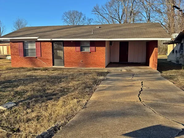 394 W 11th St, Yazoo City, MS 39194