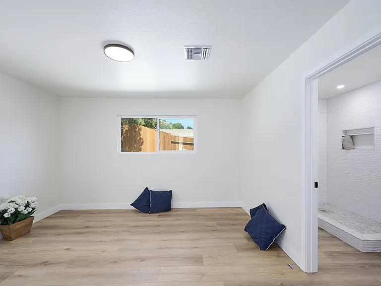 97 Everett St — Photo 37