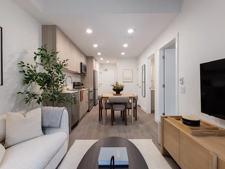 633 Gardena Dr — Photo 40