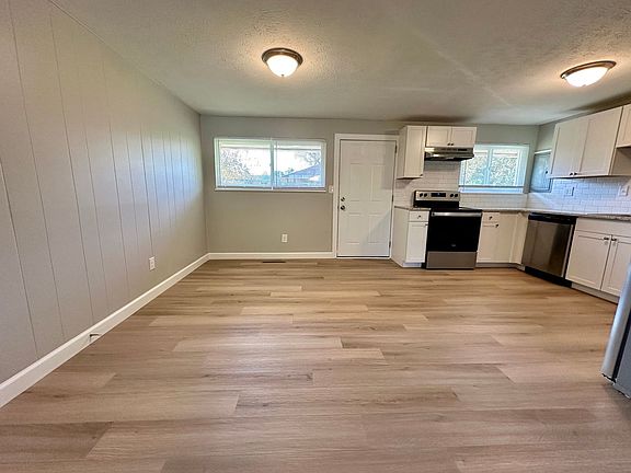 4th image of 500 Henrich Dr