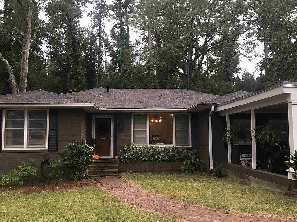 1st image of 200 Pinecrest Dr