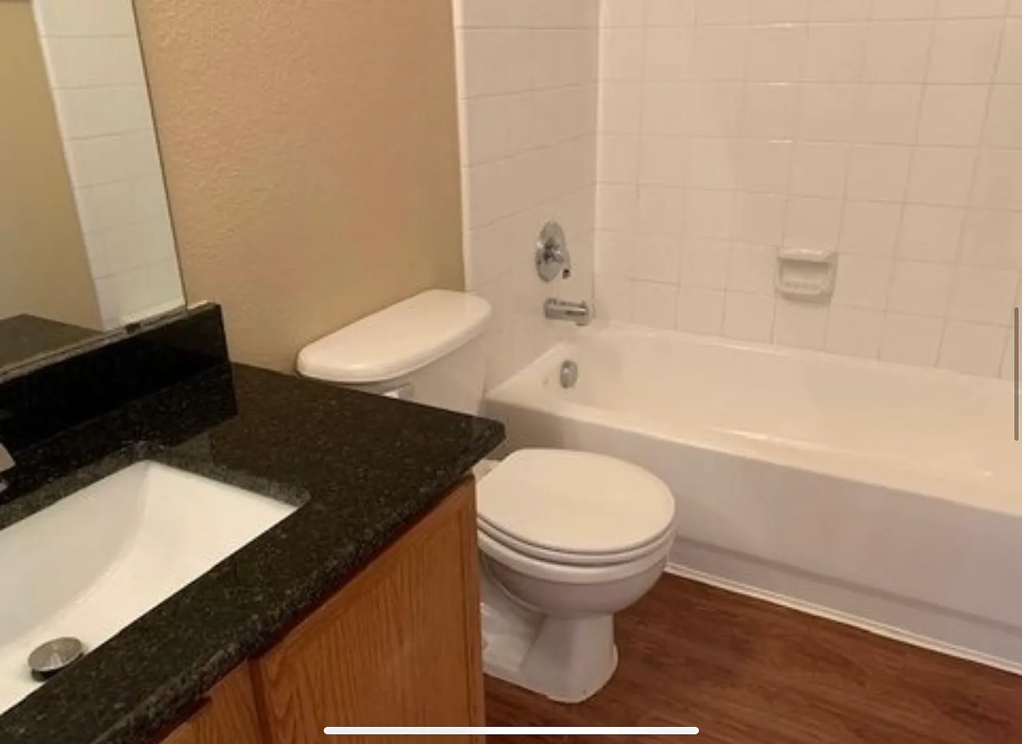 3 bed, 1268 sqft, $2,000 — Photo 4
