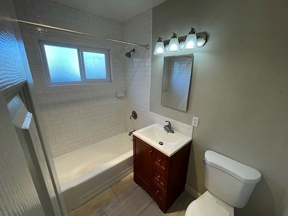 5th image of 4455-4461 52nd St #4457