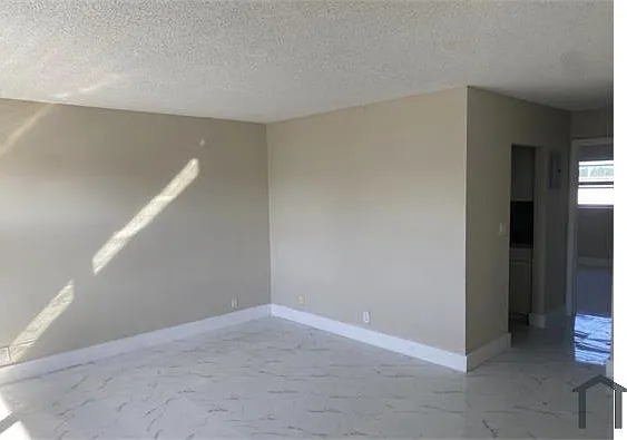 3106 NW 2nd Ter #203 — Photo 5