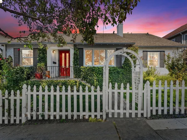 1690 E 32nd St, Oakland, CA 94602