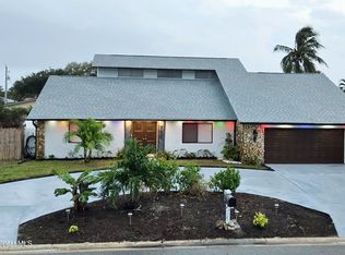 725 Puesta Del Sol Plz, Indialantic, FL 32903