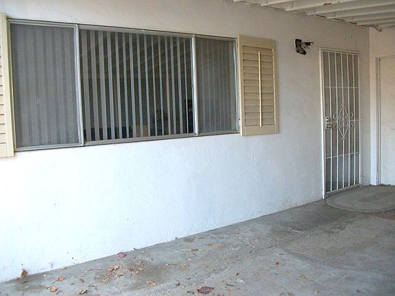 3rd image of 10337 Buena Vista Ave